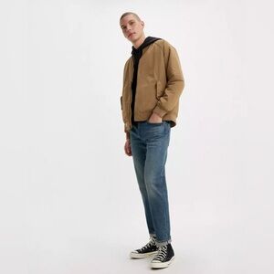 Levi's 502 Blue Jeans with Subtle Fading 34x29 regular taper fit